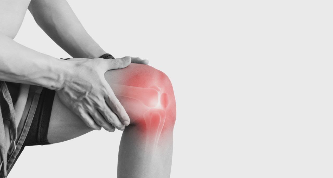How to treat stiff knee pain at any age