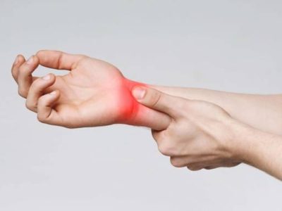 Understanding Carpal Tunnel Syndrome: Symptoms, Causes, and Treatments