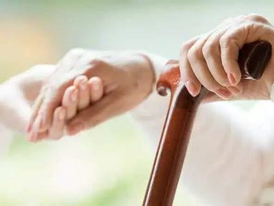 Tips to improve balance and avoid falls for those with osteoporosis in the hips or knees